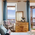 Christys House Skopelos غلوسا