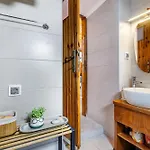 Christys House Skopelos بيت للعطل *