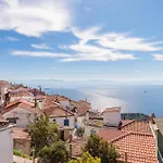 Christys House Skopelos بيت للعطل غلوسا