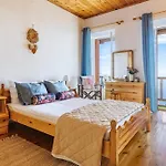 Christys House Skopelos Glossa