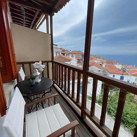 Christys House Skopelos *