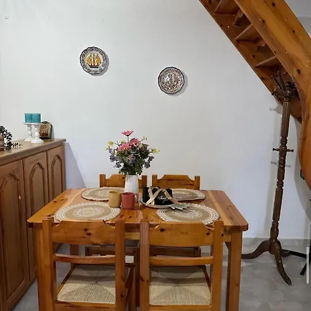 Christys House Skopelos Glossa