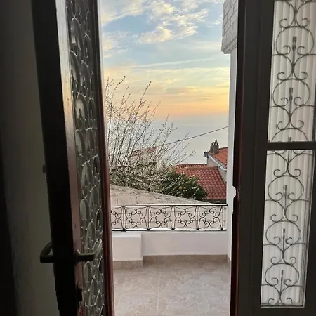 Christys House Skopelos Glossa