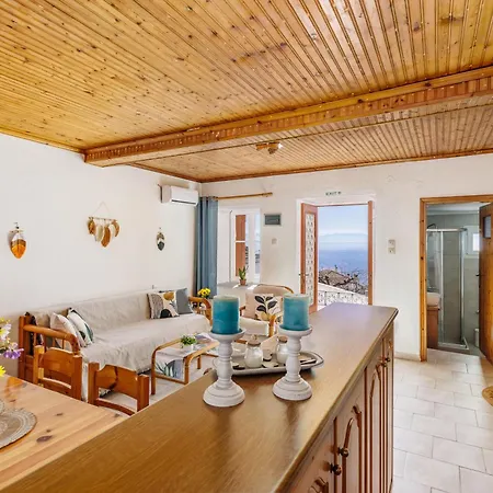 Christys House Skopelos *