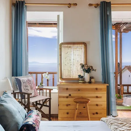 Christys House Skopelos Glossa
