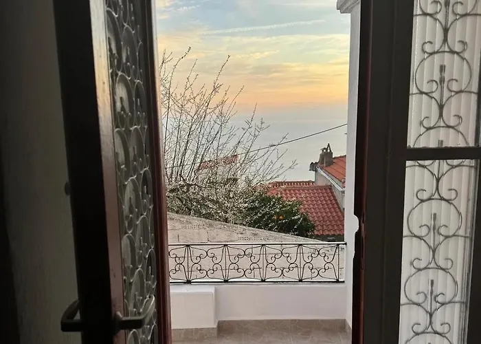 Christys House Skopelos Glossa